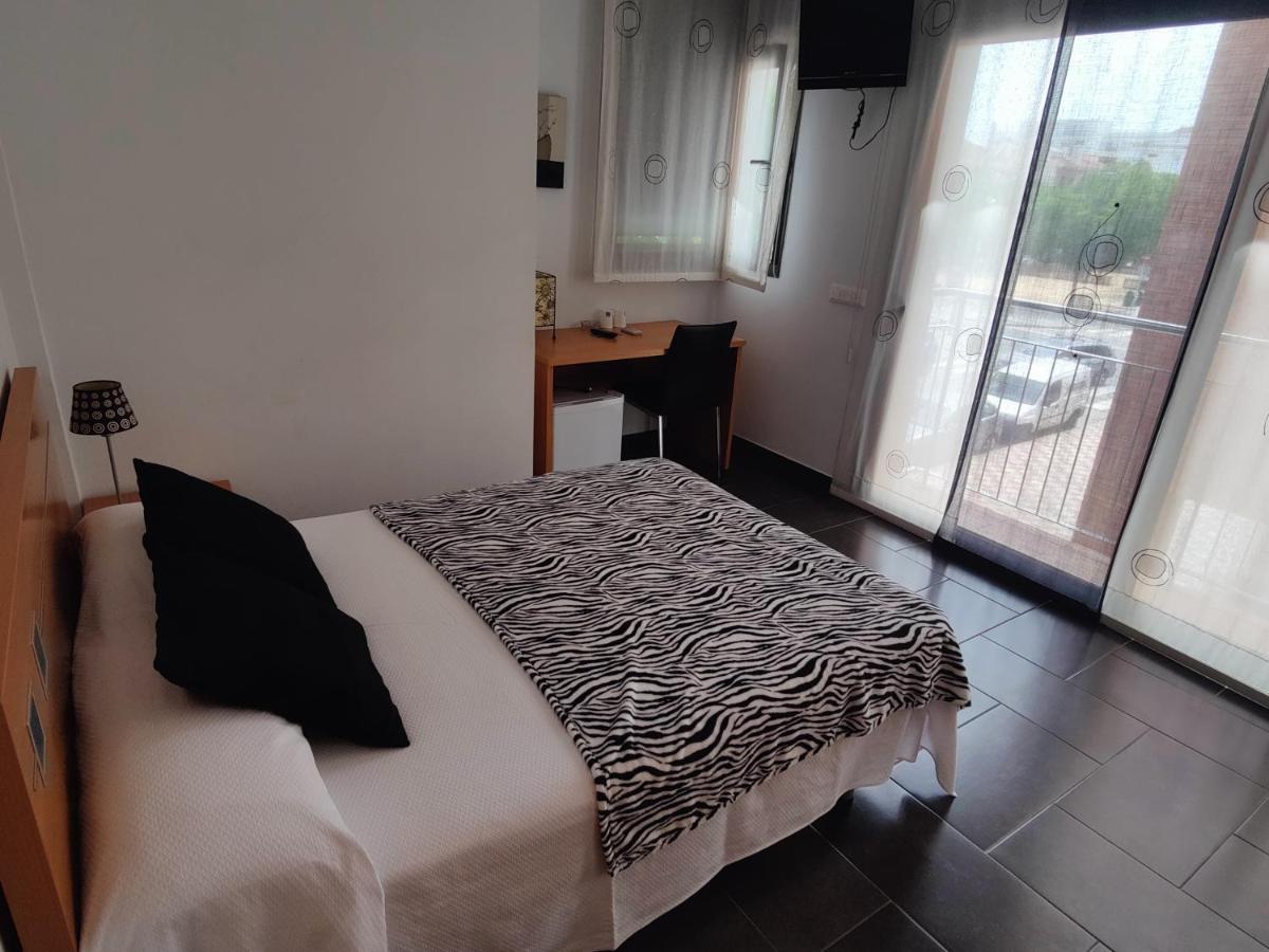 Hostal Manel بينيذا ذي مار المظهر الخارجي الصورة