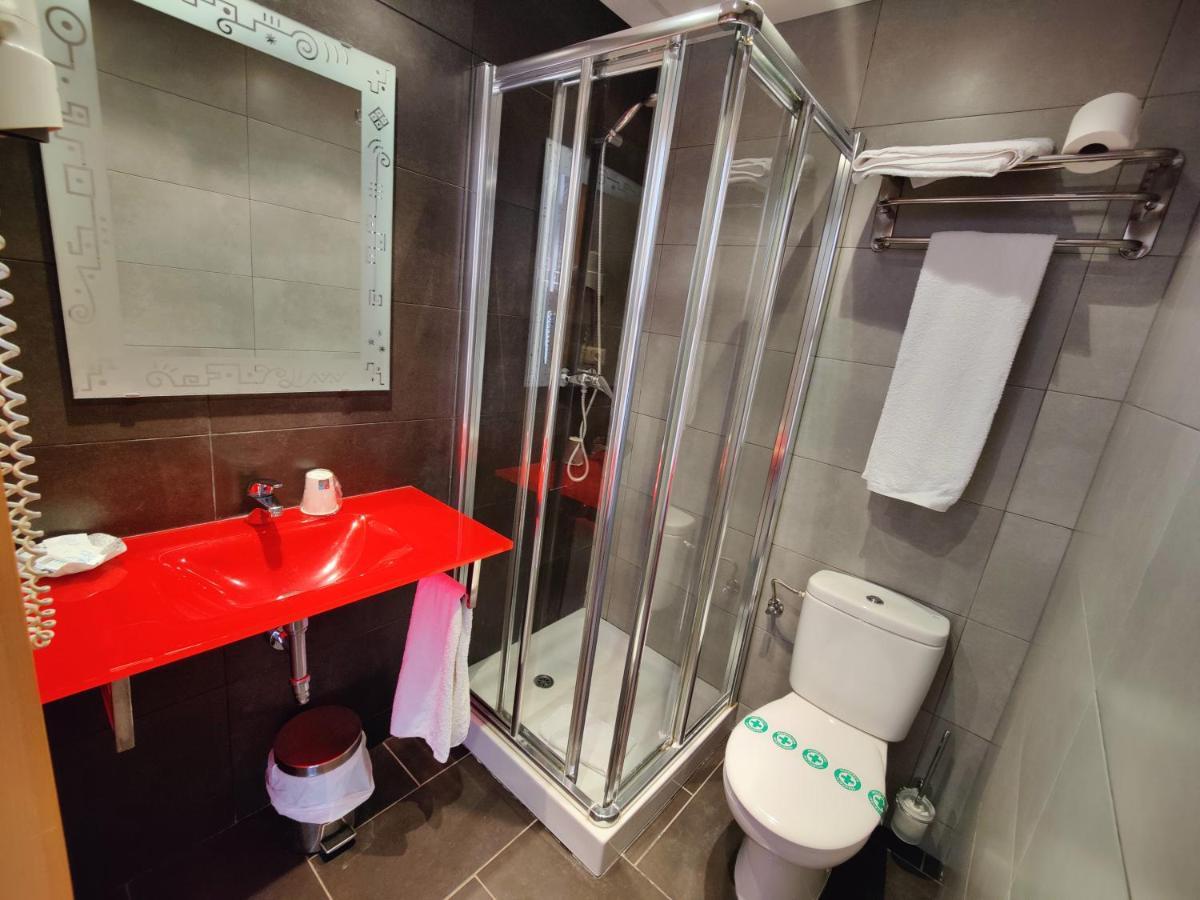 Hostal Manel بينيذا ذي مار المظهر الخارجي الصورة