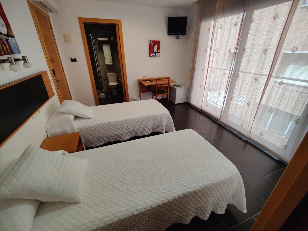 Hostal Manel بينيذا ذي مار المظهر الخارجي الصورة
