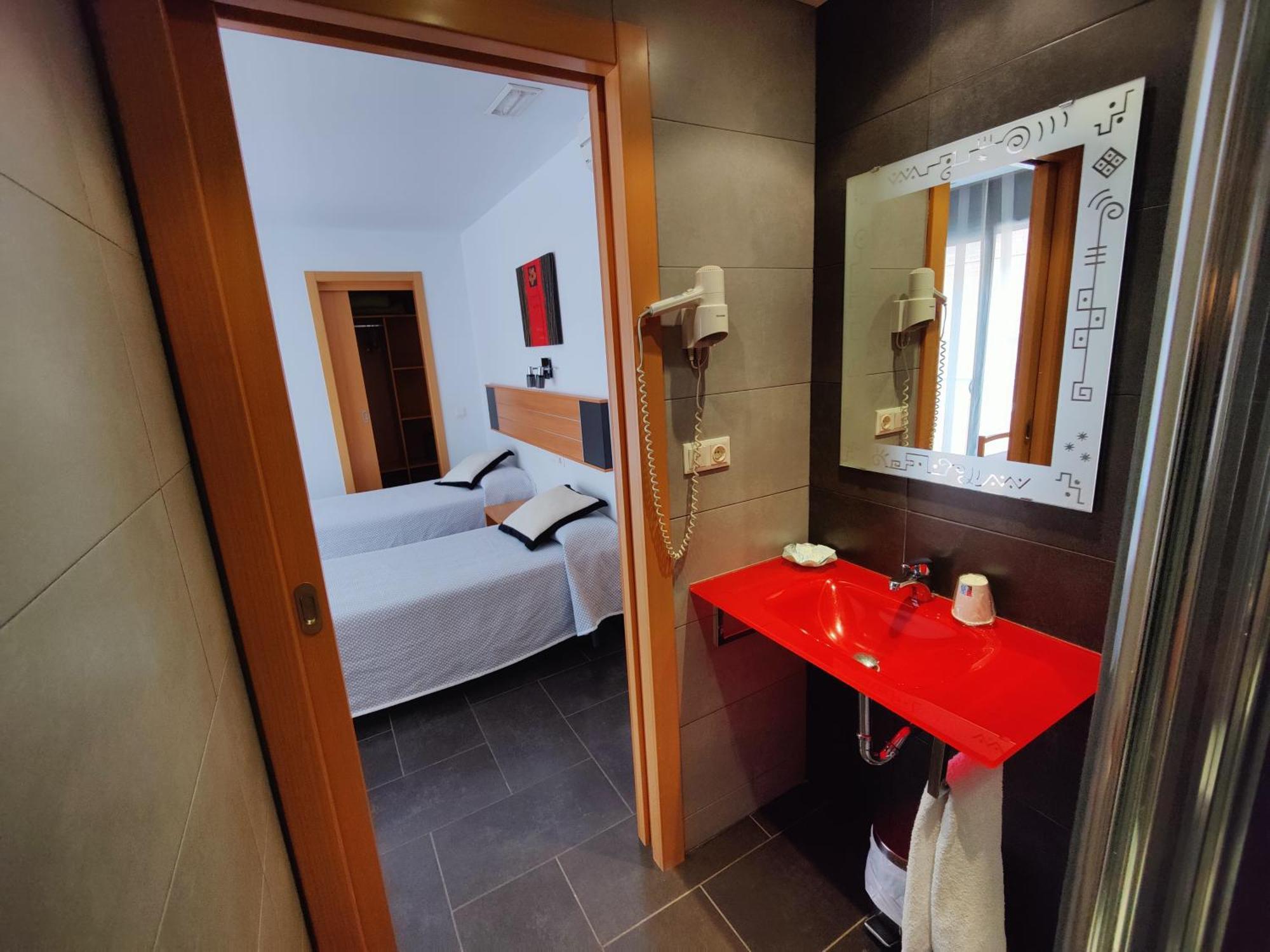 Hostal Manel بينيذا ذي مار المظهر الخارجي الصورة