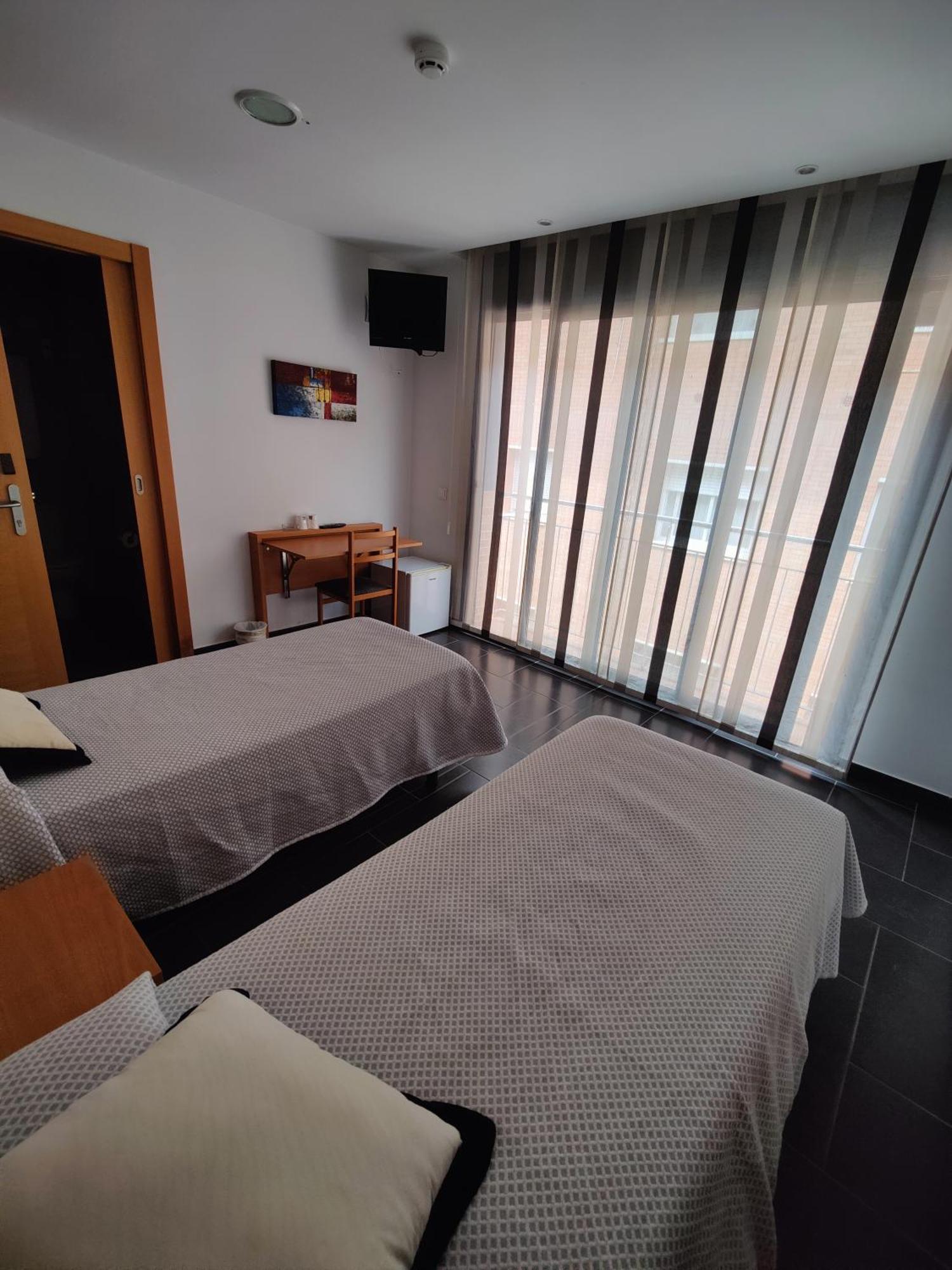 Hostal Manel بينيذا ذي مار المظهر الخارجي الصورة