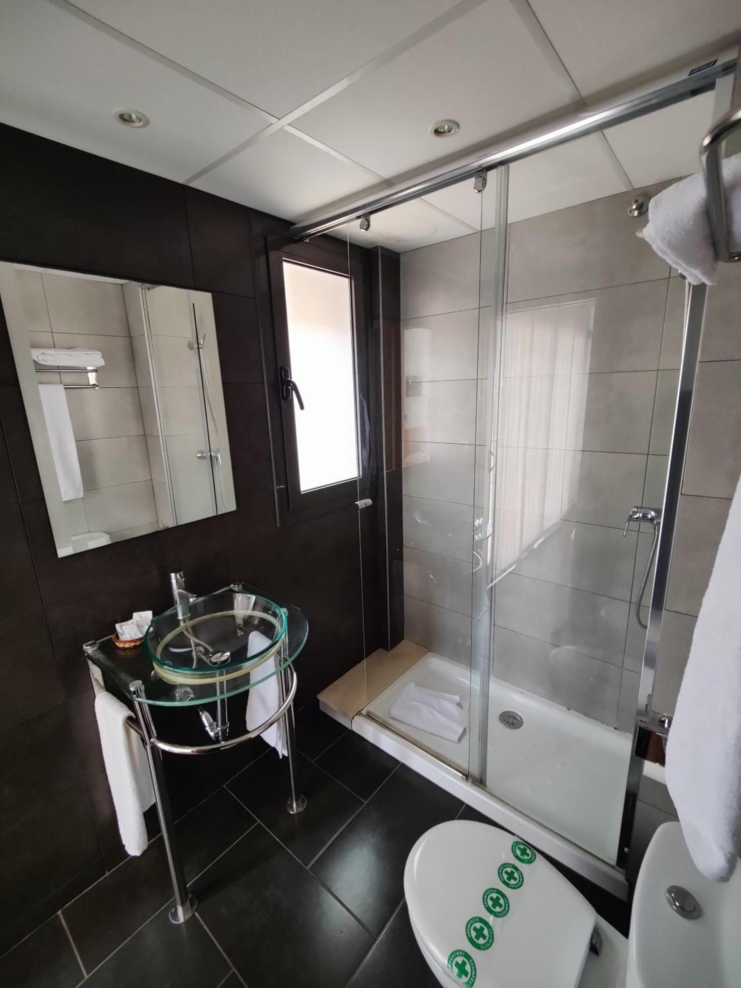 Hostal Manel بينيذا ذي مار المظهر الخارجي الصورة