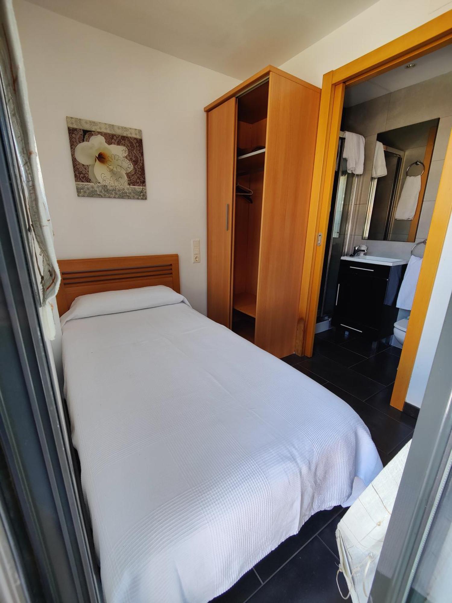 Hostal Manel بينيذا ذي مار الغرفة الصورة
